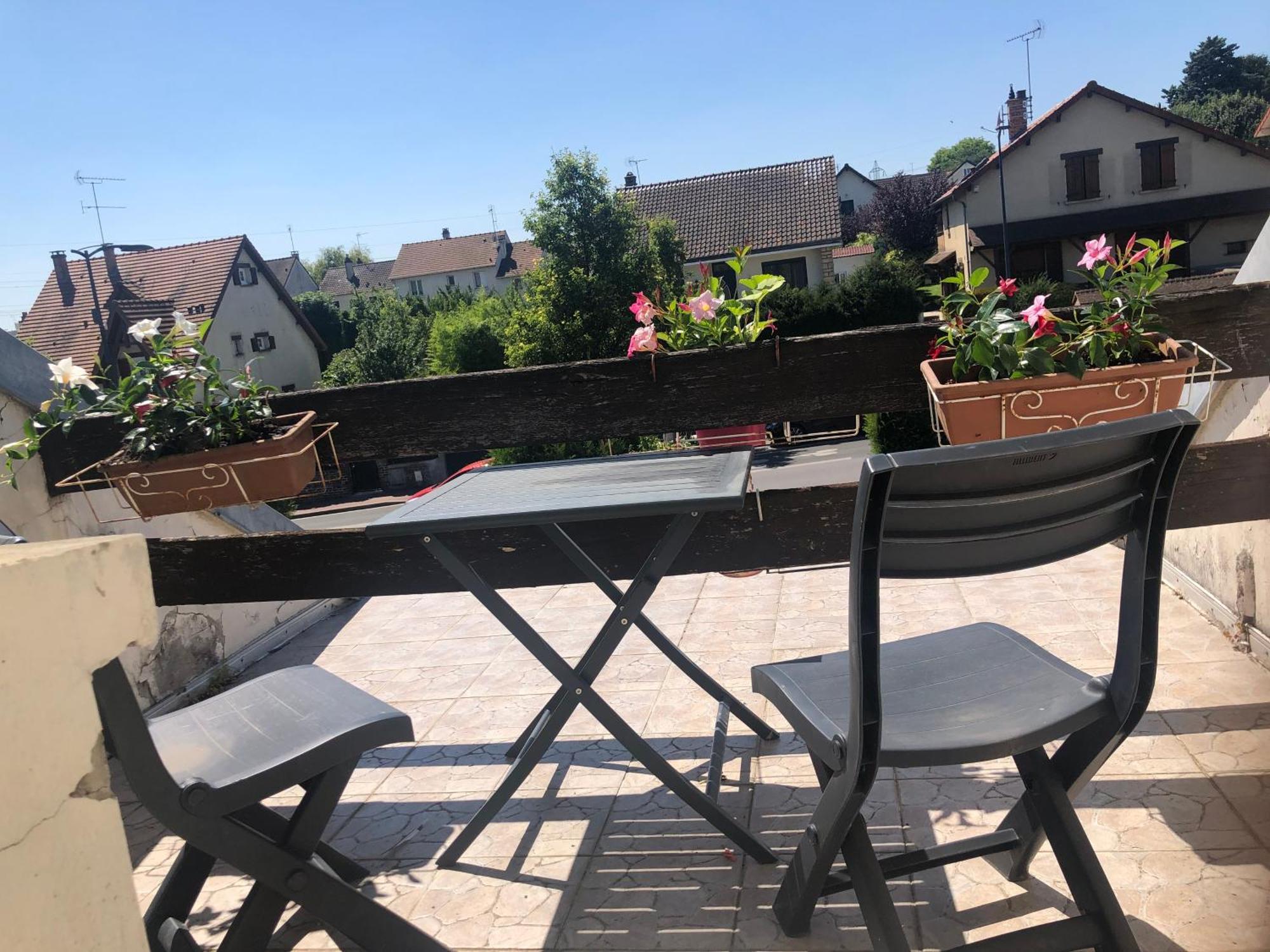Chelles - Paris - Disneyland Marne La Vallee 외부 사진